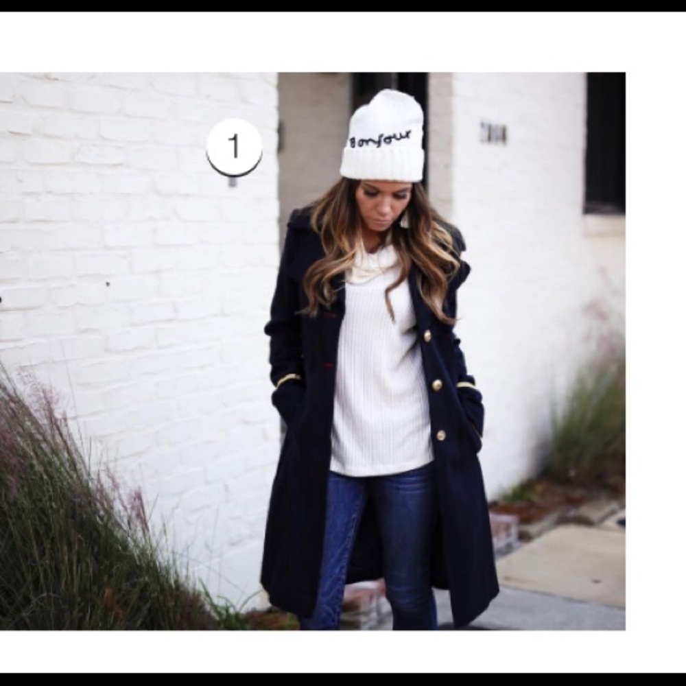 Knit beanie that say “bonjour”!